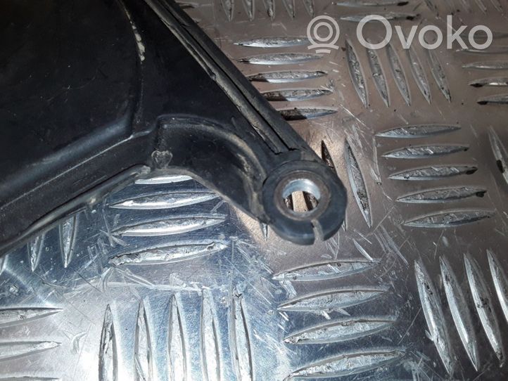 Opel Astra H Osłona paska / łańcucha rozrządu 897327429