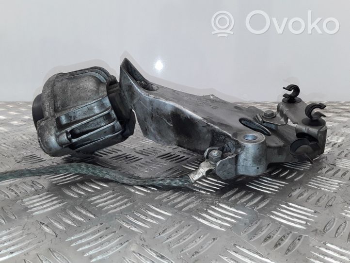 BMW 1 E81 E87 Support, suspension du moteur 6775041