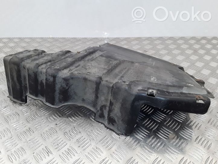 BMW 1 E82 E88 Couvre-soubassement arrière 7166258