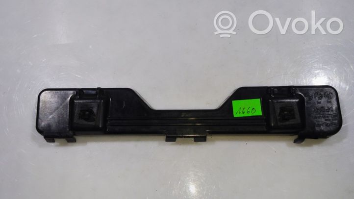 KIA Carens II Support de pare-chocs arrière 866131D000