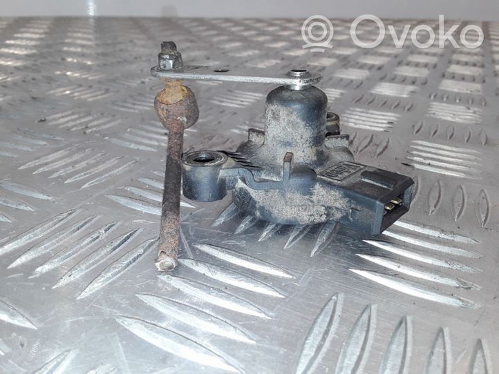 Nissan Primera Sensore di livello faro/fanale 89003057