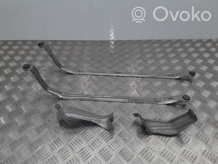 BMW 3 E92 E93 Fuel tank mounting bracket 7195169