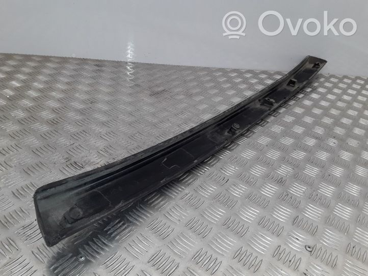 Peugeot 406 Takaluukun koristelista 9633346277