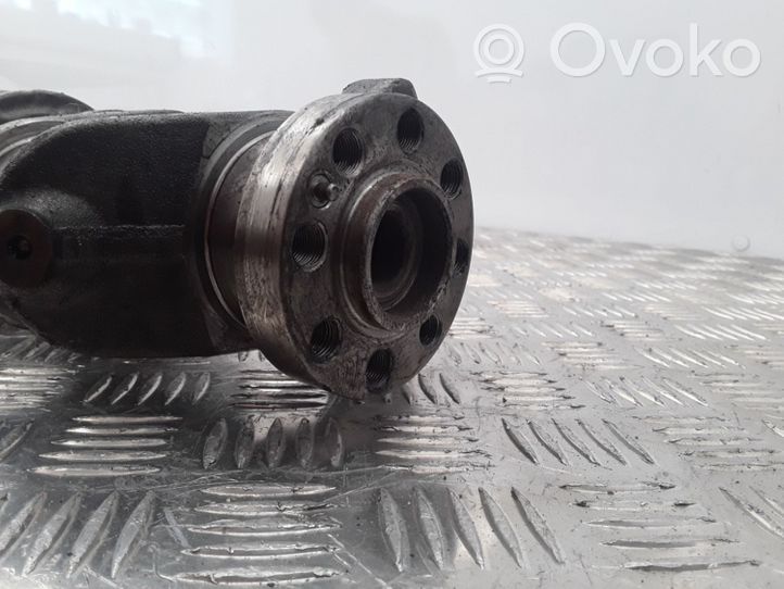 Nissan Primera Vilebrequin du moteur 0303040826