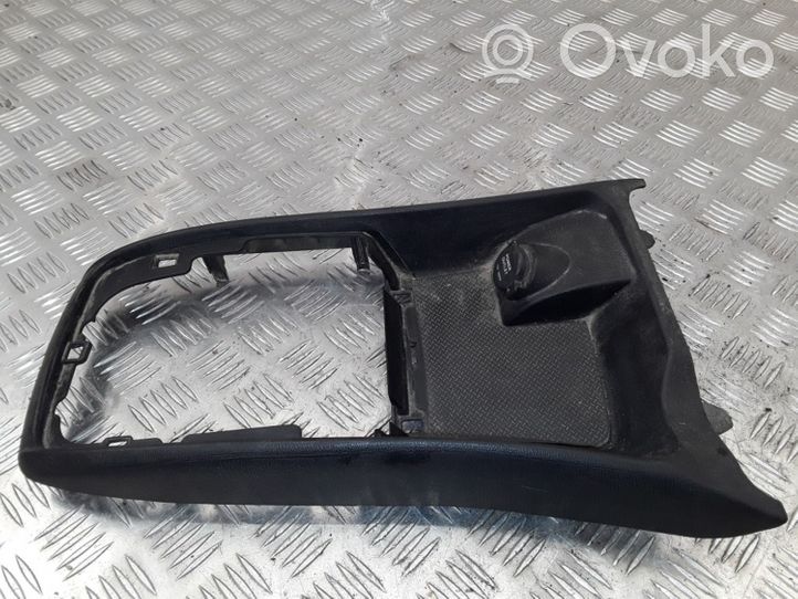 Hyundai Sonata Ramka drążka zmiany biegów 846513K010