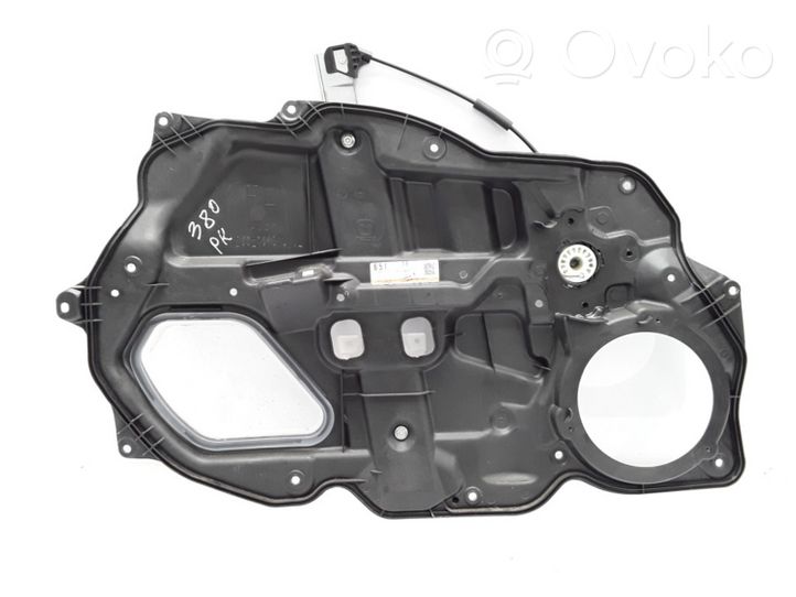 Mazda 2 Meccanismo di sollevamento del finestrino anteriore senza motorino D6515997XB