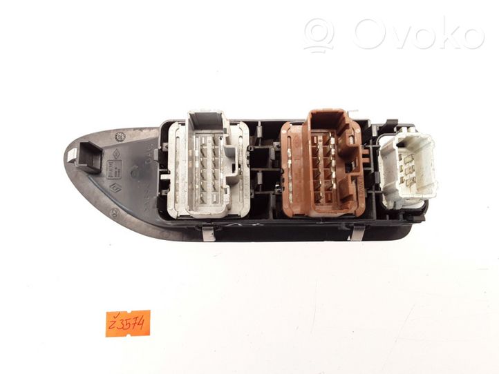 Renault Laguna II Electric window control switch 26515