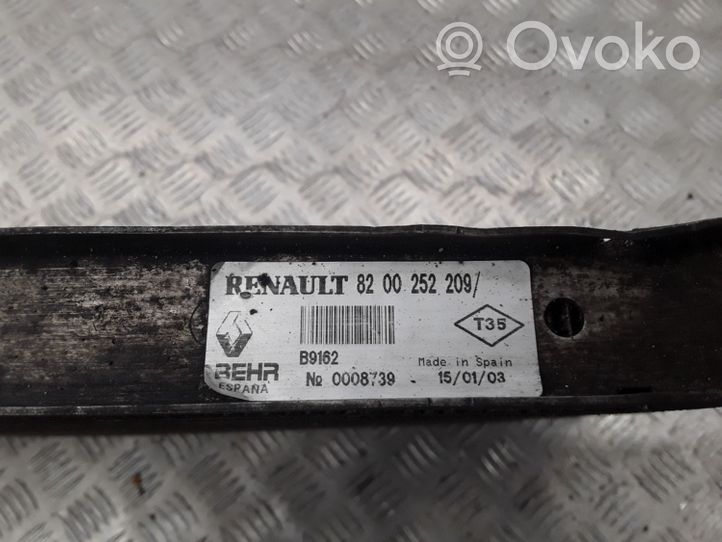 Renault Clio II Välijäähdyttimen jäähdytin 8200252209