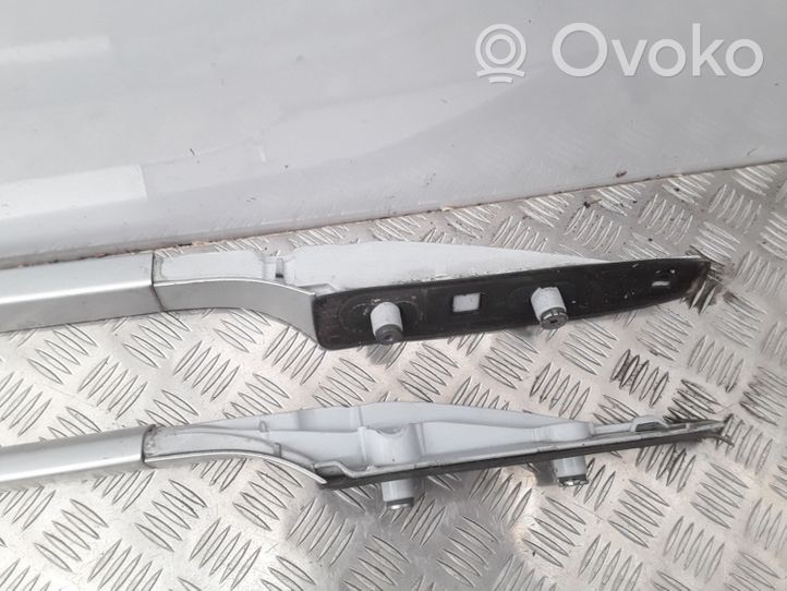 Renault Megane III Roof bar rail 