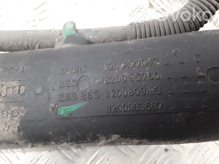 Renault Clio III Tuyau de remplissage de réservoir de carburant 8200477047