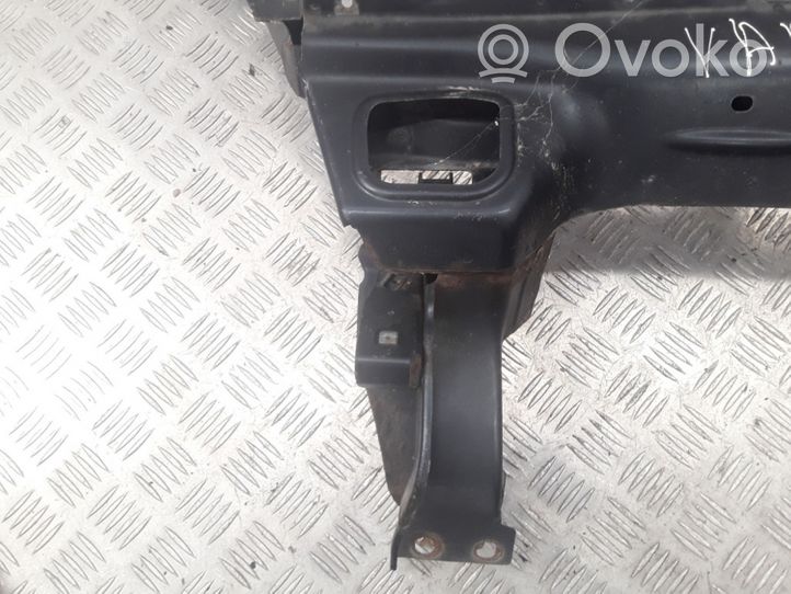 Mercedes-Benz Vaneo W414 Support, fixation radiateur 