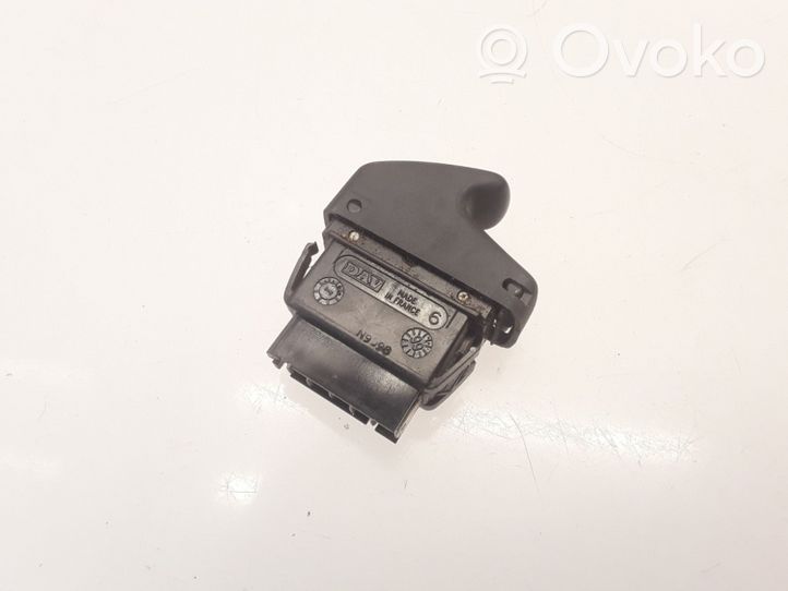 Renault Scenic I Electric window control switch 838099G