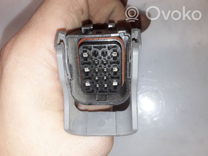 KIA Carnival Cableado de puerta trasera 916504D040