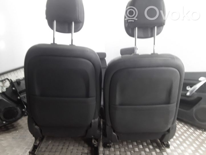 Renault Latitude (L70) Seat set 