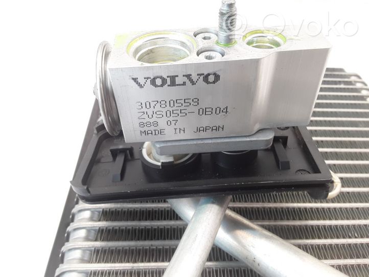 Volvo XC90 Ilmastointilaitteen sisälauhdutin (A/C) 30780559