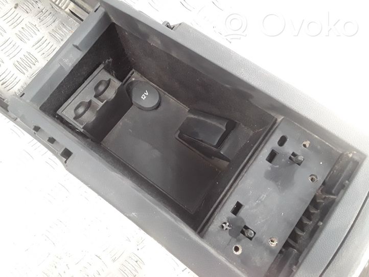 Renault Latitude (L70) Console centrale VR8511047000