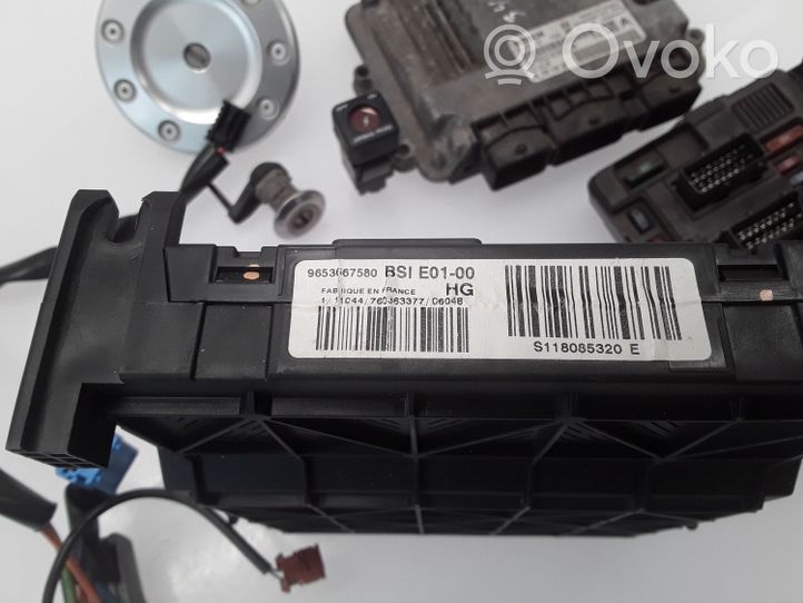 Peugeot 206 Engine ECU kit and lock set 028101560