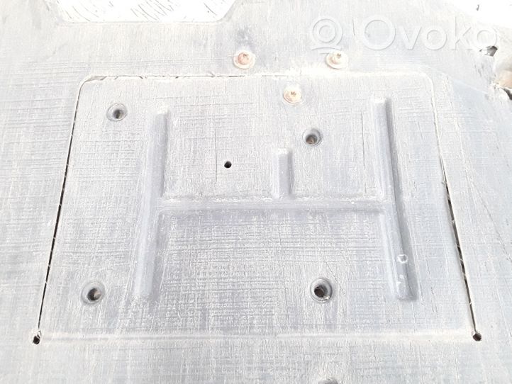 Fiat Croma Protezione anti spruzzi/sottoscocca del motore 51753647