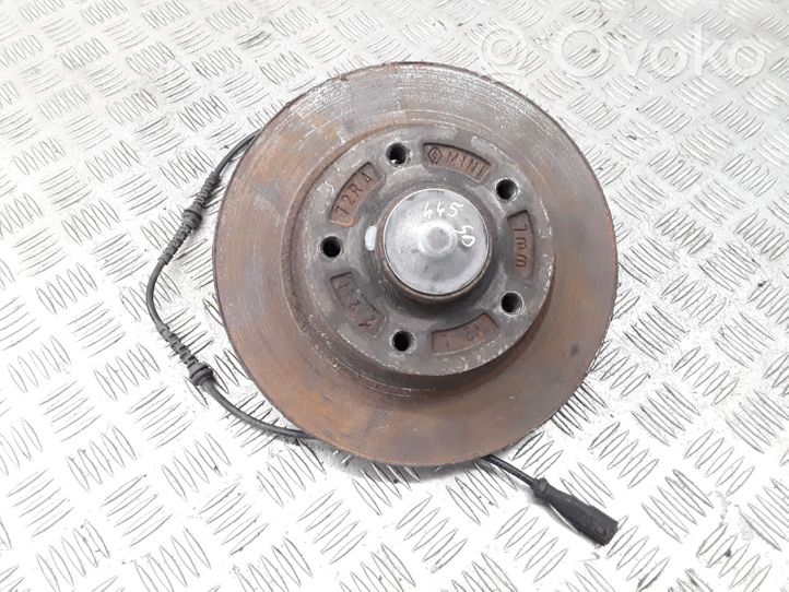 Renault Megane III Rear wheel hub spindle/knuckle 479000010R