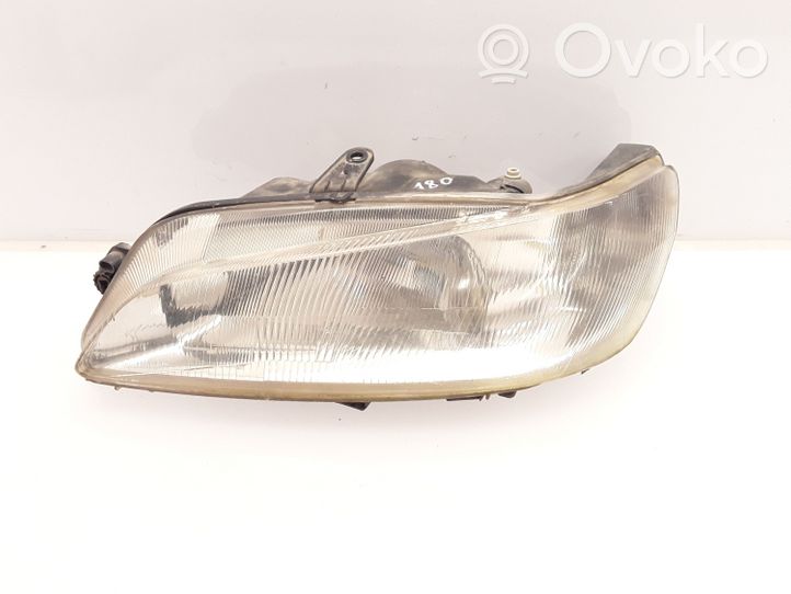 Peugeot 306 Lampa przednia 88203990G