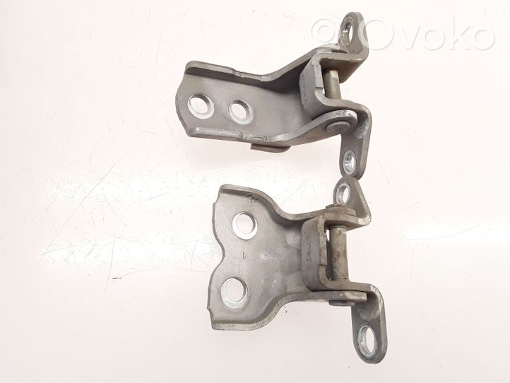 Toyota Avensis T250 Set di cerniere portiera anteriore 1C0