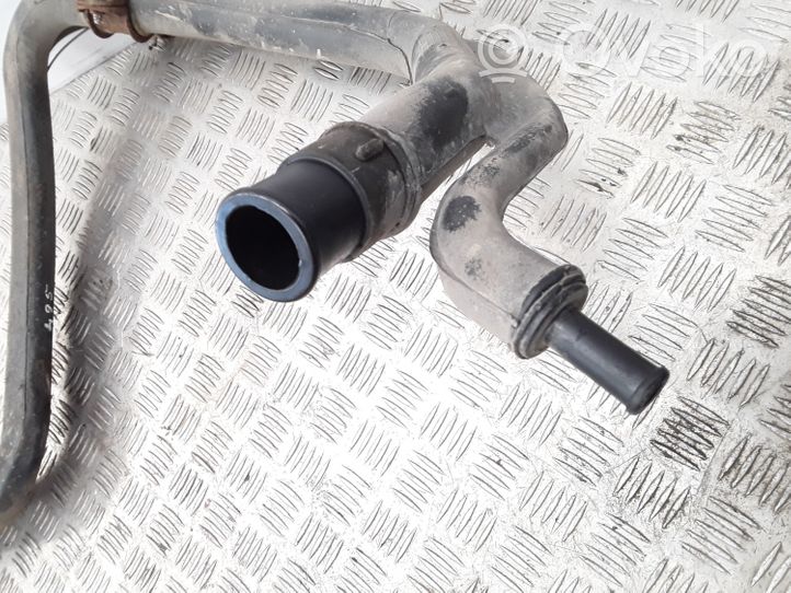 Toyota Avensis T250 Tubo e bocchettone per riempimento serbatoio del carburante 7721005090