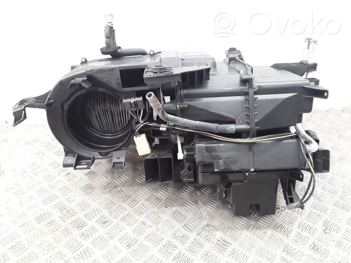 Toyota Avensis T250 Salono oro mazgo komplektas 8701005831