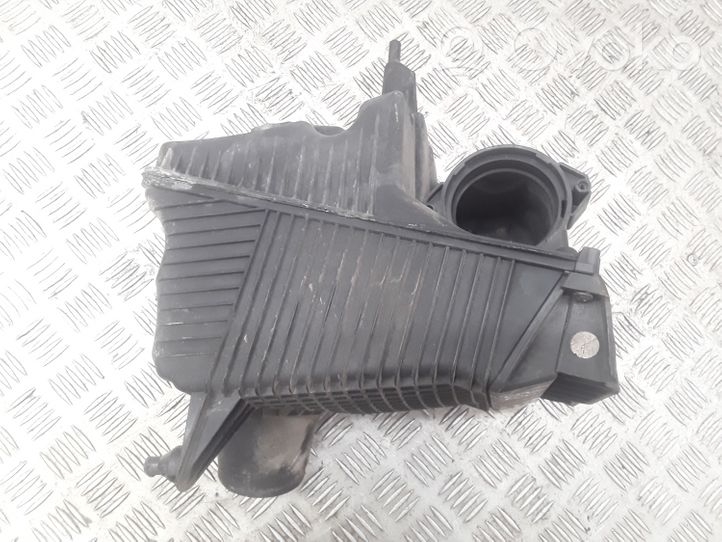 Renault Megane II Scatola del filtro dell’aria 8200166612