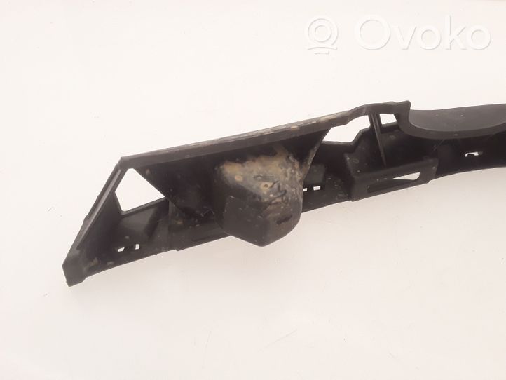 Renault Megane II Uchwyt / Mocowanie lampy przedniej 8200114674