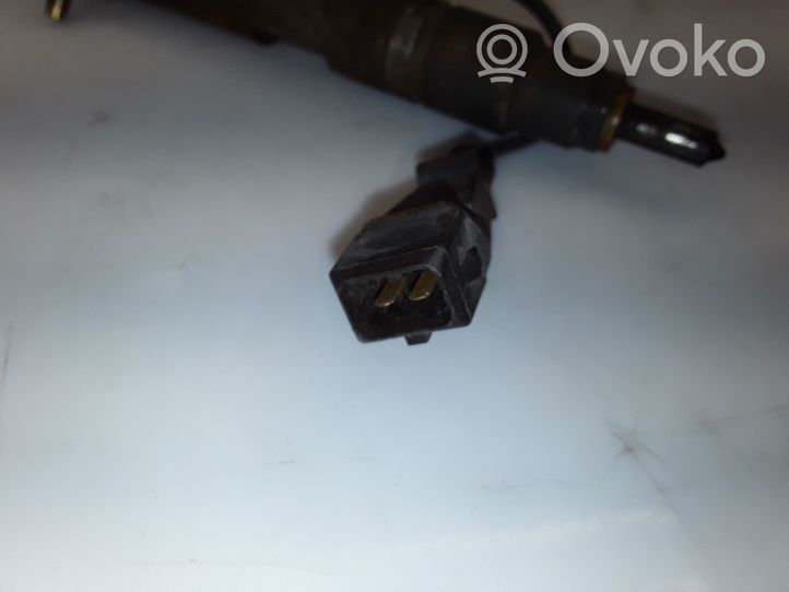 Volkswagen Lupo Fuel injector 028130202S