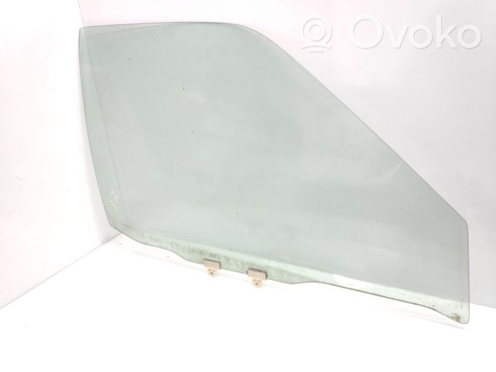 Nissan Pathfinder R50 Front door window glass four-door 43R00033