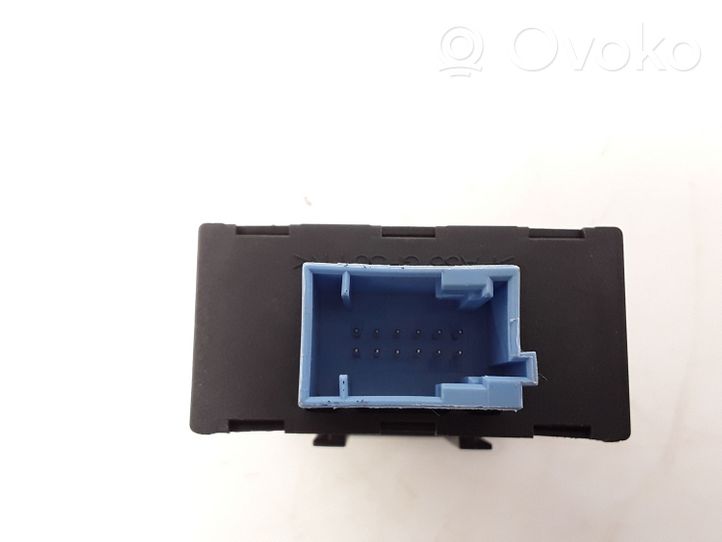 Citroen C4 Grand Picasso Oven keskuslukituksen ohjausyksikön moduuli 9663392880