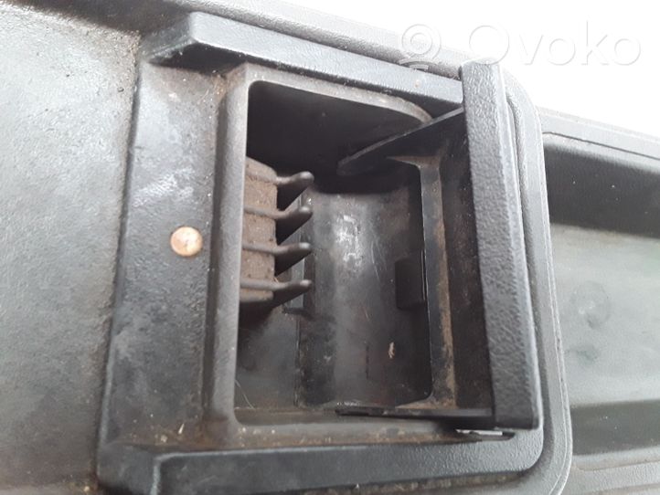 Volkswagen PASSAT B2 Tunel środkowy 321863275A