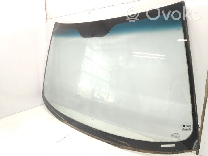 Volvo S40, V40 Front windscreen/windshield window 43R001853