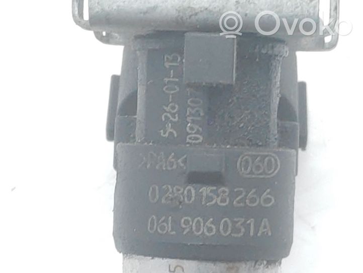 Audi Q3 8U Injecteur de carburant 06L906031A