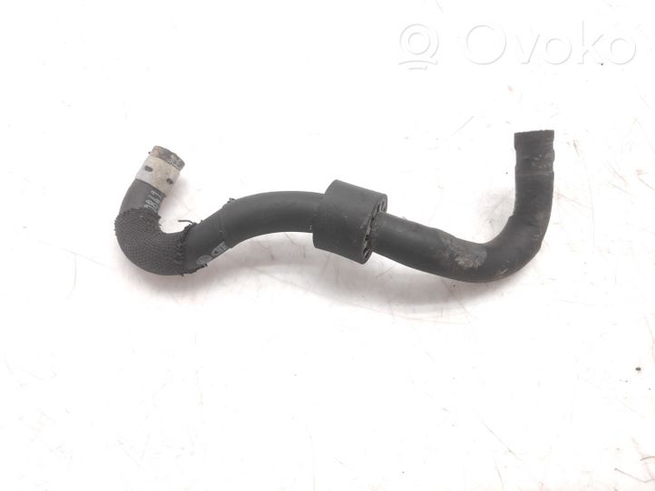 Audi Q3 8U Linea/tubo/manicotto combustibile 06K133986