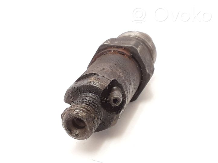 Renault Kangoo I Fuel injector LCR6735405