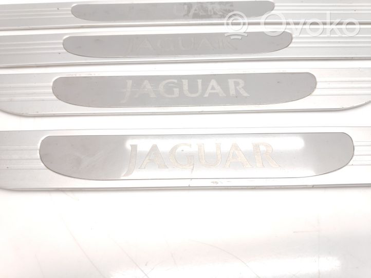 Jaguar XJ X350 Etuoven kynnyksen suojalista XR835413208