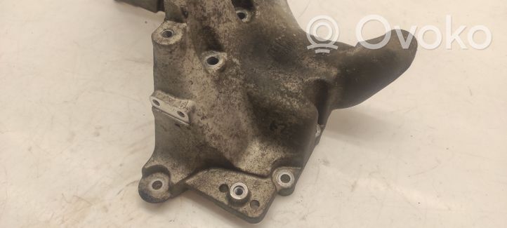 Alfa Romeo 159 Supporto della pompa del carburante 55196092