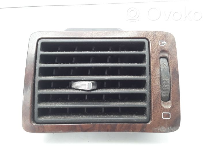 Peugeot 307 Garniture, panneau de grille d'aération latérale 9634498977