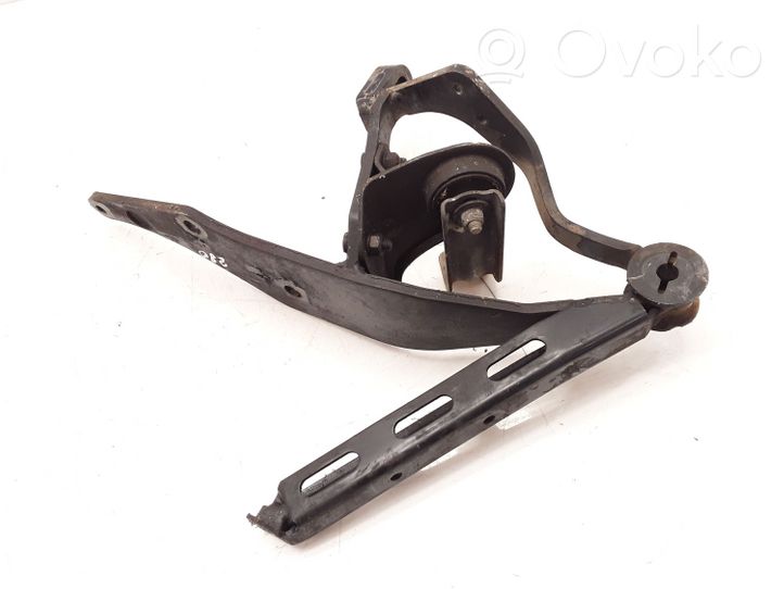 Alfa Romeo 155 Engine mounting bracket 