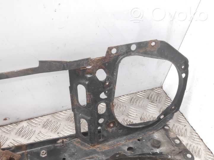 Volkswagen Golf II Staffa del pannello di supporto del radiatore 