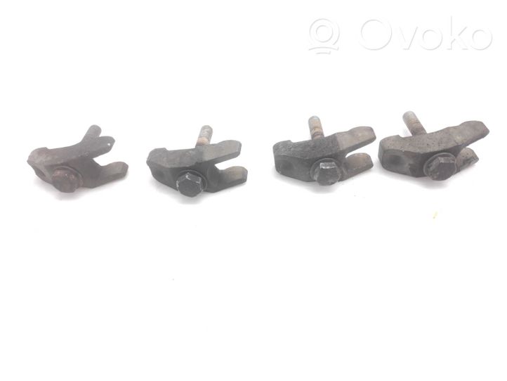 Volkswagen Caddy Fuel Injector clamp holder 