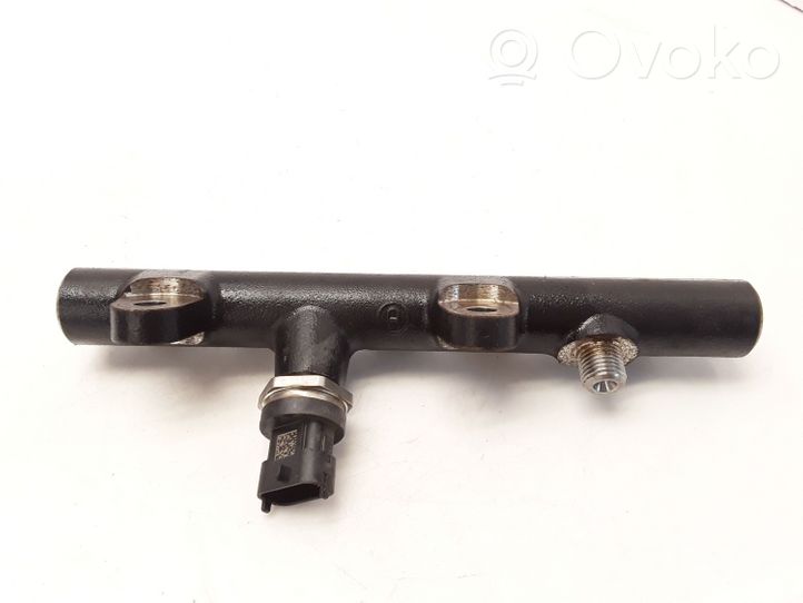 Renault Captur Fuel main line pipe 8201157327