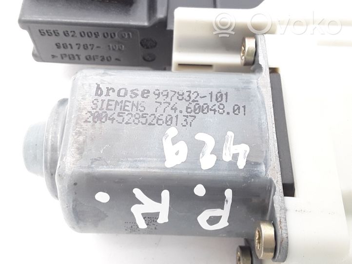 Citroen C4 I Moteur de lève-vitre de porte avant 9647442680