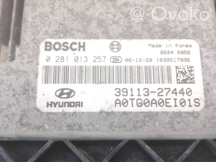 Hyundai Grandeur Kit centralina motore ECU e serratura 0281013257