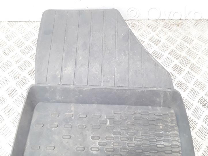 Dacia Duster II Tapis de sol avant 8201708306