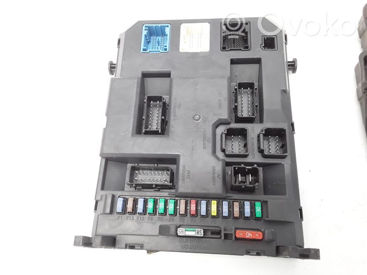 Citroen C3 Komputer / Sterownik ECU i komplet kluczy 0281017600