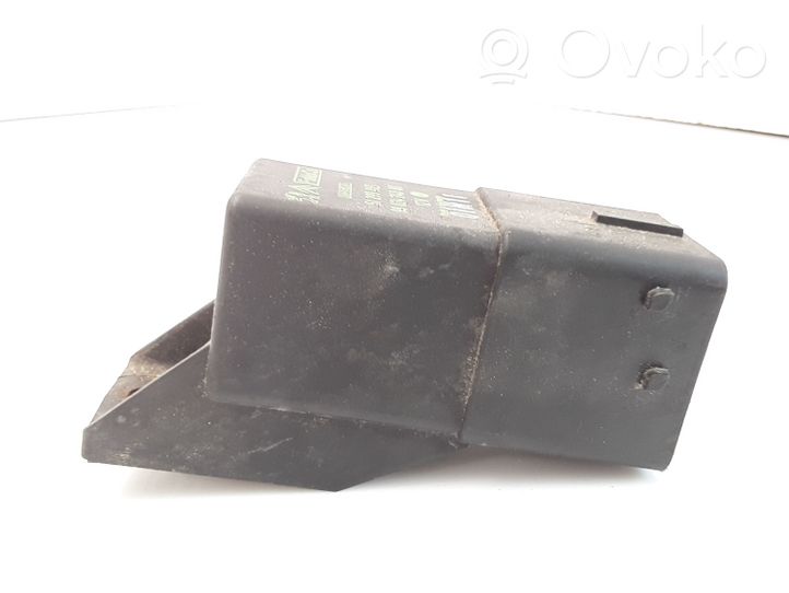 Citroen C3 Glow plug pre-heat relay 9802424080