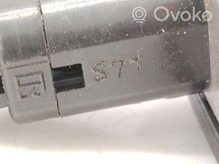 Toyota Avensis T250 Sensor de la puerta delantera coupé S71